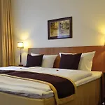 Hotel Comfort Tom Kyle 3*