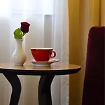 Hotel Comfort Tom Kyle