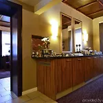 Hotel Comfort Tom Kyle