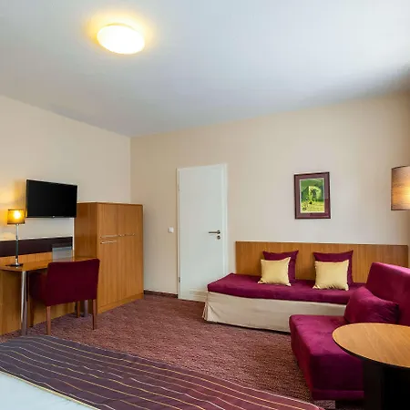 Hotell Comfort Tom Kyle 3*