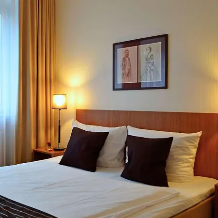 Hotell Comfort Tom Kyle
