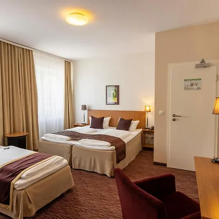 Hotell Comfort Tom Kyle Kiel