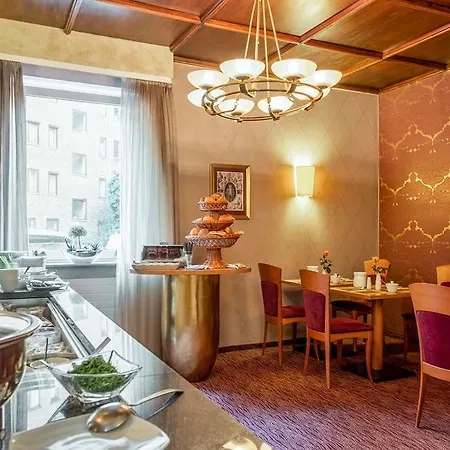 Hotel Comfort Tom Kyle