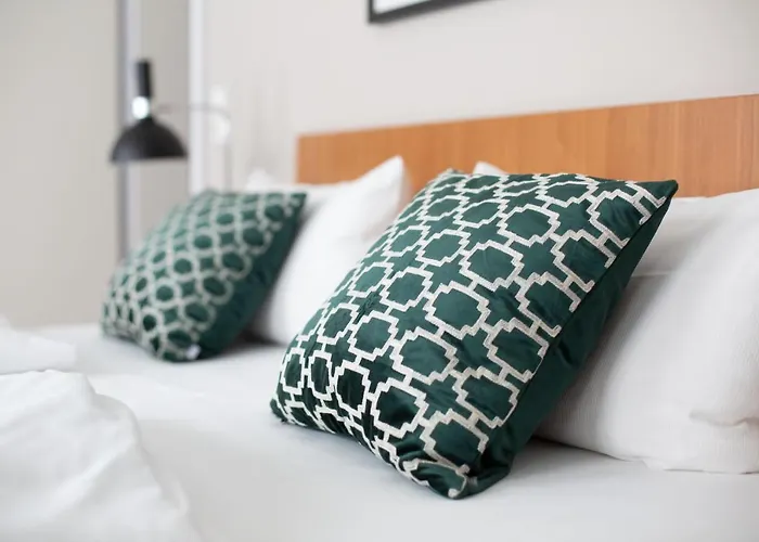 Comfort Tom Kyle Kiel