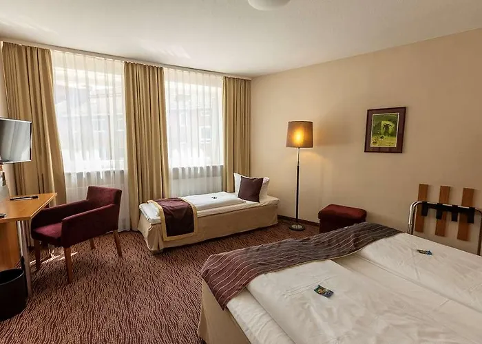 Hotel Comfort Tom Kyle 3*