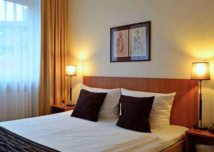 Hotel Comfort Tom Kyle