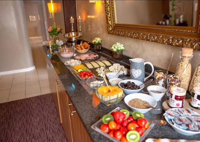 Hotel Comfort Tom Kyle Kiel