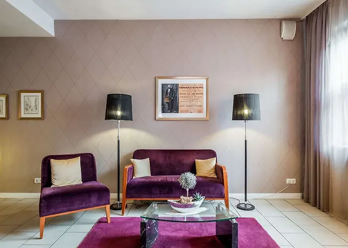 Comfort Tom Kyle Hotel