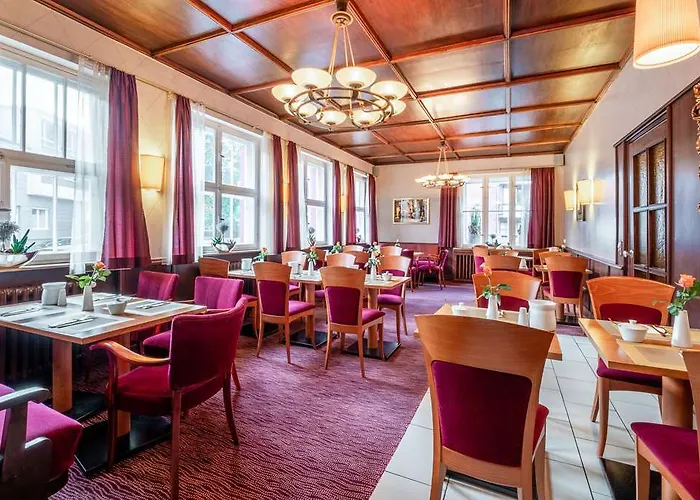 Hotel Comfort Tom Kyle Kiel