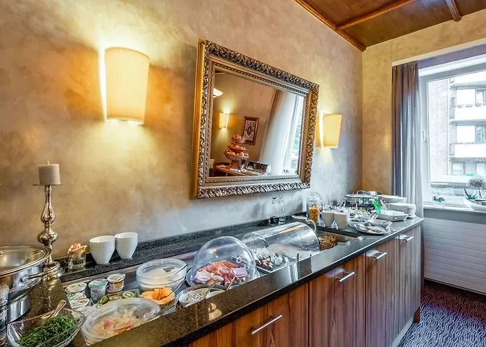 Comfort Tom Kyle Hotel